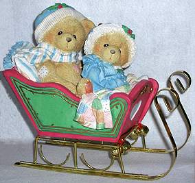 Couple in Sleigh Musical